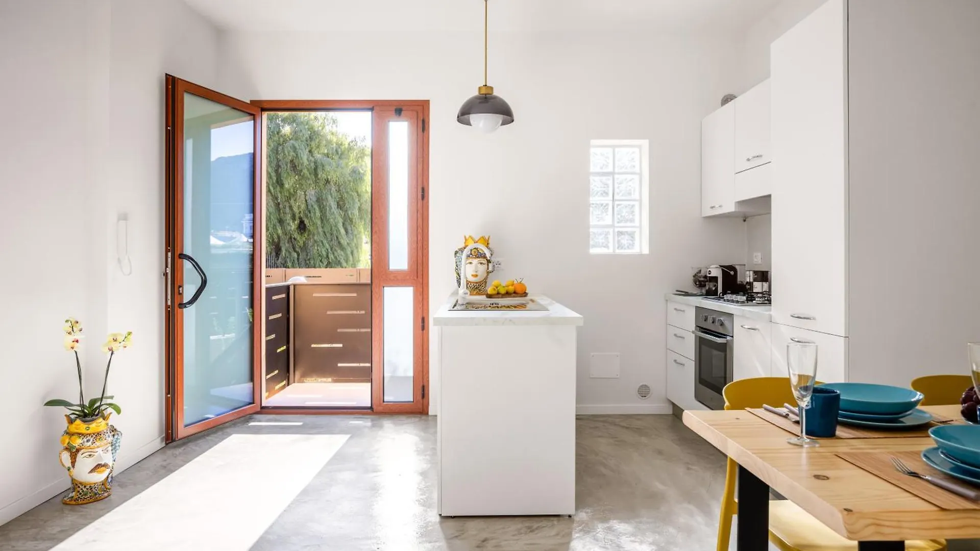 Blu House Apartment Terrasini Italy